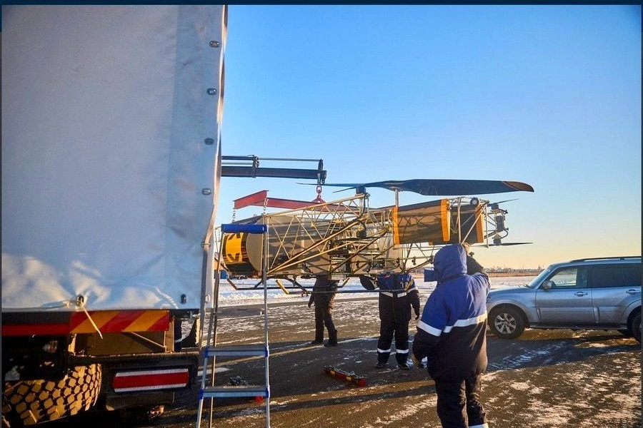 Ερχονται τα «Ιπτάμενα φορτηγά»: Ρεκόρ για μεταφορικό drone από αεροσκάφος της SKYF